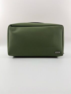Away Large Toiletry Bag Olive Green Nylon Travel Dopp Kit Organizer